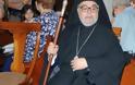 Σοκ: Ιερέας πέθανε στη λειτουργία μπροστά στον Πατριάρχη Αλεξανδρείας