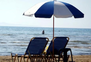 Hλεία: Χωρίς ομπρέλες και ξαπλώστρες οι καντίνες στις παραλίες! - Φωτογραφία 1