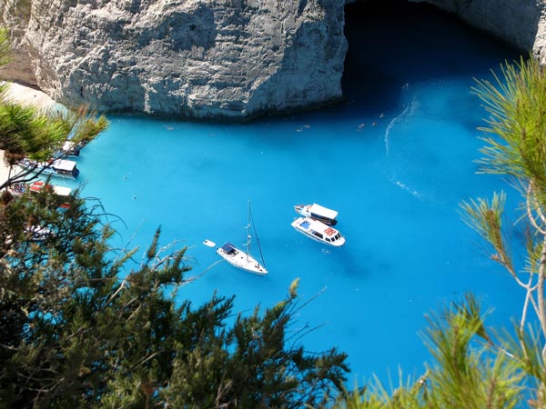 Φανταστικές εικόνες σε φόντο γαλανό! - Φωτογραφία 10