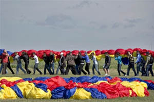 Ρουμάνικη η μεγαλύτερη σημαία στον κόσμο - Φωτογραφία 2