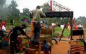 Ουγκάντα: Μια παιδική χαρά από σκουπίδια κι ανακυκλώσιμα υλικά