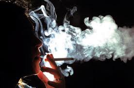 Υγεία: Το κάπνισμα πολλαπλασιάζει τον κίνδυνο εμφράγματος ή εγκεφαλικού - Φωτογραφία 1