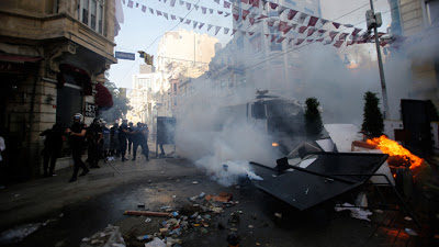 Κόλαση στη Κωνσταντινούπολη - Δείτε εικόνες και video από τις αναταραχές - Φωτογραφία 9