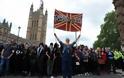 Στο Λονδίνο συνελήφθησαν 58 αντιφασίστες