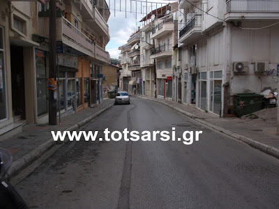 Οδός Μητροπόλεως...Ιστορικό κέντρο Καστοριάς...Η Κατάντια! - Φωτογραφία 3
