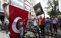 «Υποκινούμενοι και πλιατσικολόγοι οι διαδηλωτές», λέει ο Ταγίπ Ερντογάν