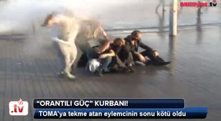 ΣΟΚ στη διεθνή κοινή γνώμη - Βίντεο καταγράφει την εν ψυχρώ δολοφονία διαδηλωτή στη πλ. Ταξίμ - Συγκλονιστικές εικόνες - Φωτογραφία 1