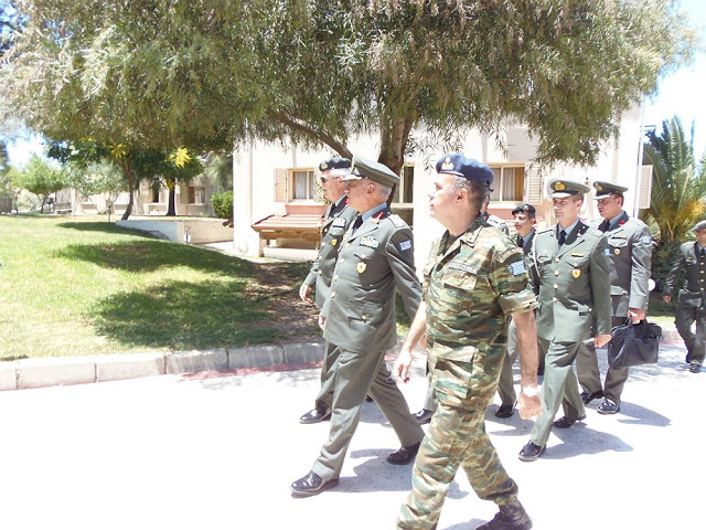 ΕΠΙΣΗΜΗ ΕΠΙΣΚΕΨΗ ΑΡΧΗΓΟΥ ΓΕΕΘΑ ΣΤΗΝ ΚΥΠΡΟ - Φωτογραφία 3