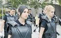 Οι γυναίκες «άγγελοι» της τουρκικής αστυνομίας - Kανένας διαδηλωτής δεν θέλει να πέσει στα χέρια τους