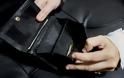 Ανήλικος έκλεψε 2.300 ευρώ από το πορτοφόλι της γιατρού στη Δράμα