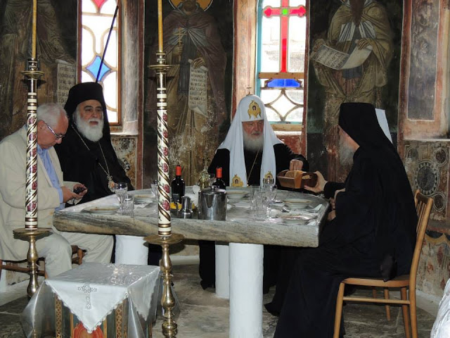 3225 - Φωτογραφίες, του Μοναχού Θεολόγου Λαυριώτη, από τη σημερινή επίσκεψη του Πατριάρχη Μόσχας στην Ι. Μ. Μεγίστης Λαύρας - Φωτογραφία 8