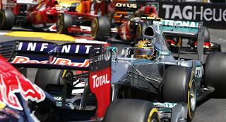 Η FIA παρέπεμψε Mercedes & Pirelli στο διεθνές δικαστήριο! - Φωτογραφία 1