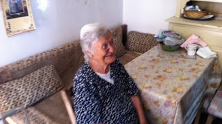 Νύχτα τρόμου για 92χρονη - Ξύπνησε από το θόρυβο που έκαναν οι ληστές - Φωτογραφία 1