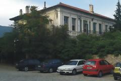 Ηλικιωμένος «ψώνιζε» ανήλικους αθίγγανους και τον λήστεψαν. Στο πάρκινγκ απέναντι από το ΙΚΑ Ξάνθης!