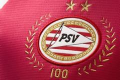 25 χρόνια μετά, η φανέλα της Αϊντχόφεν δεν έχει ρίγες!
