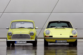 Το κλασικό Mini συγχαίρει την Porsche 911 για τα 50ά της γενέθλια (+photo gallery) - Φωτογραφία 7