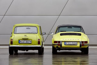 Το κλασικό Mini συγχαίρει την Porsche 911 για τα 50ά της γενέθλια (+photo gallery) - Φωτογραφία 8