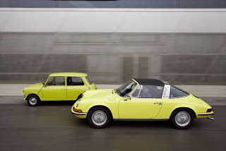 Το κλασικό Mini συγχαίρει την Porsche 911 για τα 50ά της γενέθλια (+photo gallery) - Φωτογραφία 9