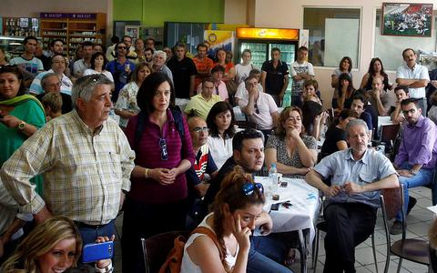 Τεταμένη η ατμόσφαιρα στο Ραδιομέγαρο - Φωτογραφία 6