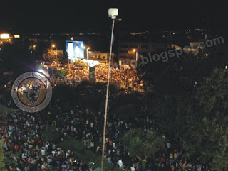 Χιλιάδες κόσμος συγκεντρωμένος έξω από την ΕΡΤ [photo+video] - Φωτογραφία 1