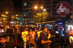 Τώρα οι Αγανακτισμένοι Μοτοσικλετιστές Ελλάδας στο ραδιομεγαρο της ΕΡΤ