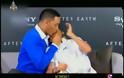 Σοκαρίστηκαν οι Αμερικάνοι με το φιλί στο στόμα που έδωσε στο γιο του ο Γουίλ Σμιθ! [Video]