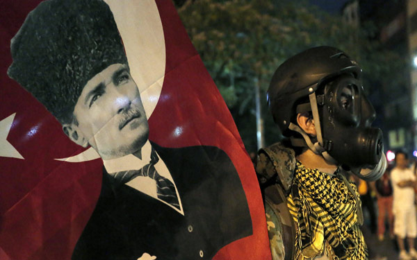 Τουρκία: H κυβέρνηση θα δεχτεί τη δικαστική απόφαση για την ανάπλαση του πάρκου Γκεζί - Φωτογραφία 1
