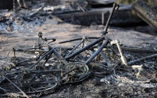 Πάνω από 400 σπίτια κατέστρεψε η φονική φωτιά στο Κολοράντο - Φωτογραφία 1