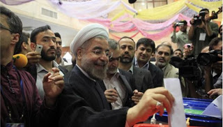 Ο μετριοπαθής κληρικός Ροχανί προηγείται στις ιρανικές εκλογές - Φωτογραφία 1