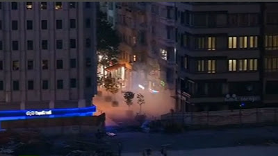 Βίαια εισβολή των δυνάμεων του Ερντογάν στο πάρκο Γκεζί - Xημικά και νερό έπνιξαν την Κωνσταντινούπολη - Φωτογραφία 2