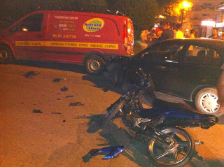 Τροχαίο ατύχημα με δίκυκλο στη Ναύπακτο - Φωτογραφία 1