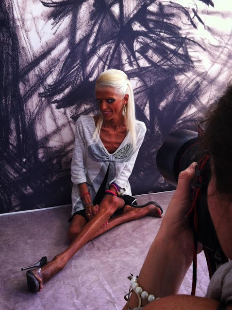 Νανά Καραγιάννη: Mάλλον χειροτερεύει… - Φωτογραφία 2