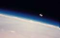 Αστροναύτης του MIR αποθανατίζει UFO! [video] - Φωτογραφία 2