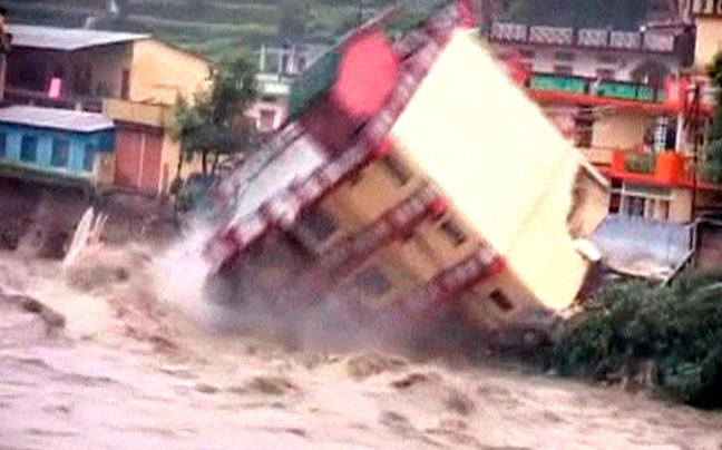 Δεκάδες νεκροί από τις πλημμύρες στην Ινδία - Φωτογραφία 5