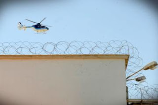 Aχαΐα: Έρευνες και από αέρος για τους δραπέτες των φυλακών Τρικάλων και δολοφόνους του αστυνομικού - Φωτογραφία 1