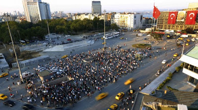 Κίνημα «στάσου ακίνητος» στην Τουρκία (ΦΩΤΟ) - Φωτογραφία 3