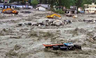 Ινδία: Στους 150 οι νεκροί από τις πλημμύρες - Φωτογραφία 1