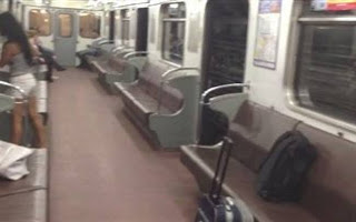 Βίντεο: Βόλτα με το μετρό με... ανοικτή την πόρτα! - Φωτογραφία 1