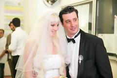 Τζούλια Αλεξανδράτου: Όλο το album του γάμου της…