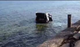 Πτώση Ι.Χ. στο λιμάνι του Κιάτου – Νεκρός ο οδηγός – Στην Πάτρα η σορός για νεκροψία - Φωτογραφία 1