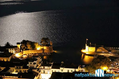 Φανταστικές φωτογραφίες από το Κάστρο της Ναυπάκτου με θέα την Πανσέληνο – το Λιμάνι και την Γέφυρα - Φωτογραφία 3