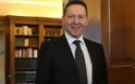 Ζητείται υπουργός «καμικάζι» για 14.000 απολύσεις-μετακινήσεις που θα φέρουν 8,1 δισ στον...Στουρνάρα