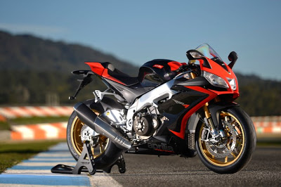 Σημαντική διάκριση για την Aprilia RSV4 Factory ABS - Φωτογραφία 3