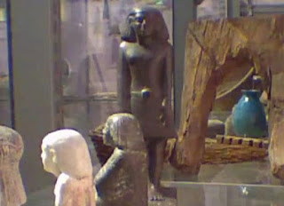 Άγαλμα αιγυπτιακού θεού κινείται! [Video] - Φωτογραφία 1