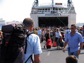 Με καμπάνια 730.000 ευρώ ο ΕΟΤ προσπαθεί να προσελκύσει τουρίστες της τελευταίας στιγμής - Φωτογραφία 1
