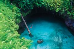 Ο υπέρτατη καλοκαιρινός προορισμός: To Sua Ocean Trench στη Samoa (Photos)