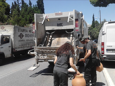 Ακόμη μια πετυχημένη δράση καταπολέμησης του παρεμπορίου από τη Δημοτική Αστυνομία του Δήμου Αμαρουσίου - Φωτογραφία 2