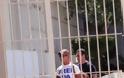 O Λάκης κάνει μόδα και στη φυλακή - Τι έγραφε η μπλούζα που φορούσε στην αποφυλάκισή του - Φωτογραφία 2