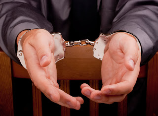 Βόλος: Σύλληψη 31χρονου για κλοπή μεταλλικών αντικειμένων - Φωτογραφία 1