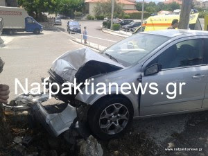 Τροχαίο ατύχημα στην οδό Αντιρρίου Ναυπάκτου… - Φωτογραφία 1